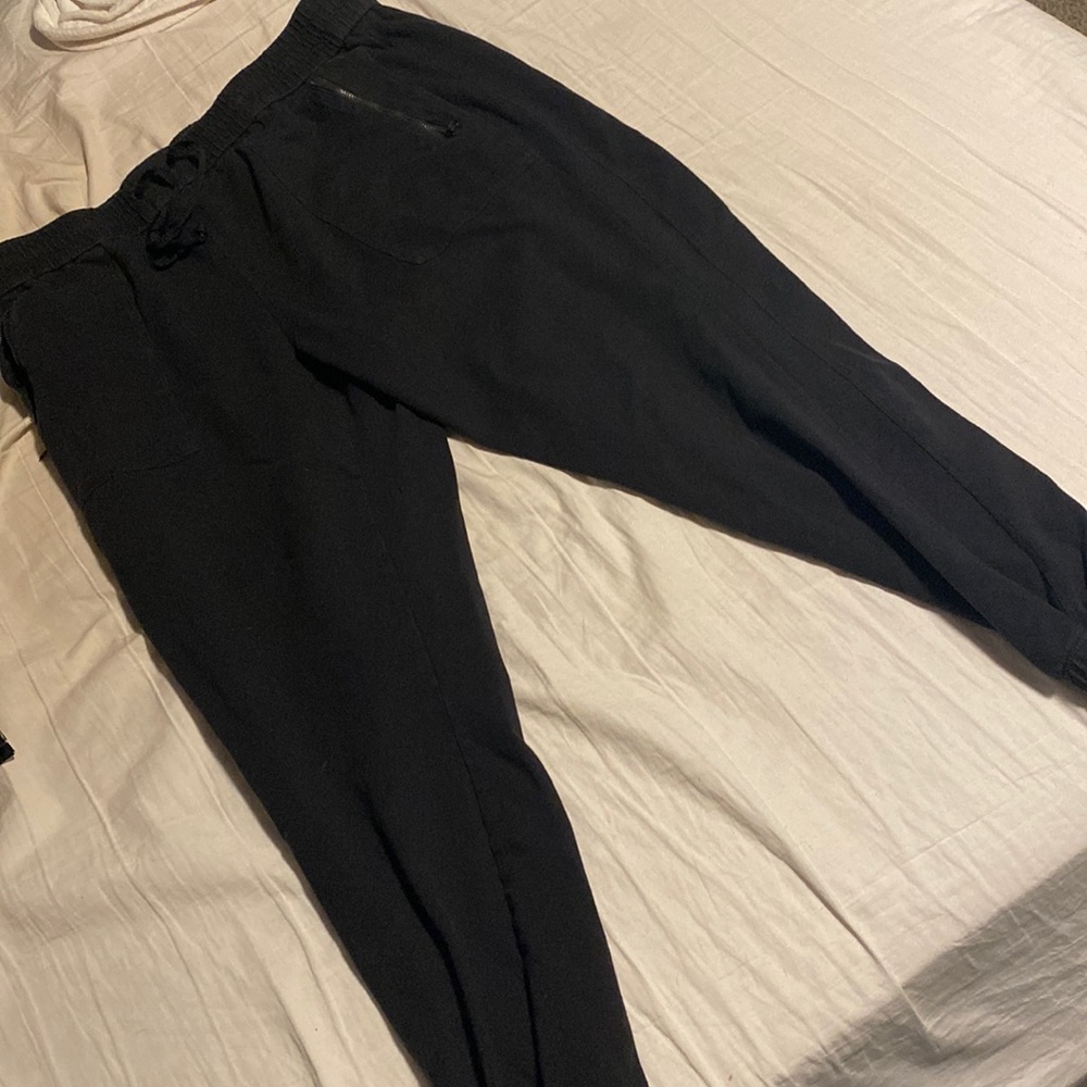 Carrie Underwood Sweats, Size L